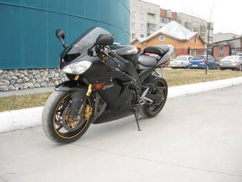 2004 Kawasaki ZX-10 Photos