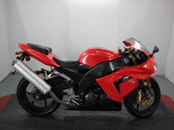 2005 Kawasaki ZX-10 Photos