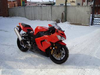 2005 Kawasaki ZX-10 Images