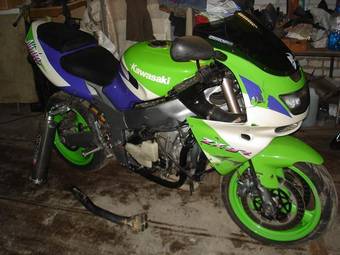 1996 Kawasaki ZX-9R Photos