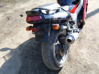 1998 Kawasaki ZX-9R Pictures