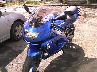 1999 Kawasaki ZX-9R Pictures