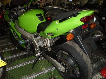 1999 Kawasaki ZX-9R Pictures