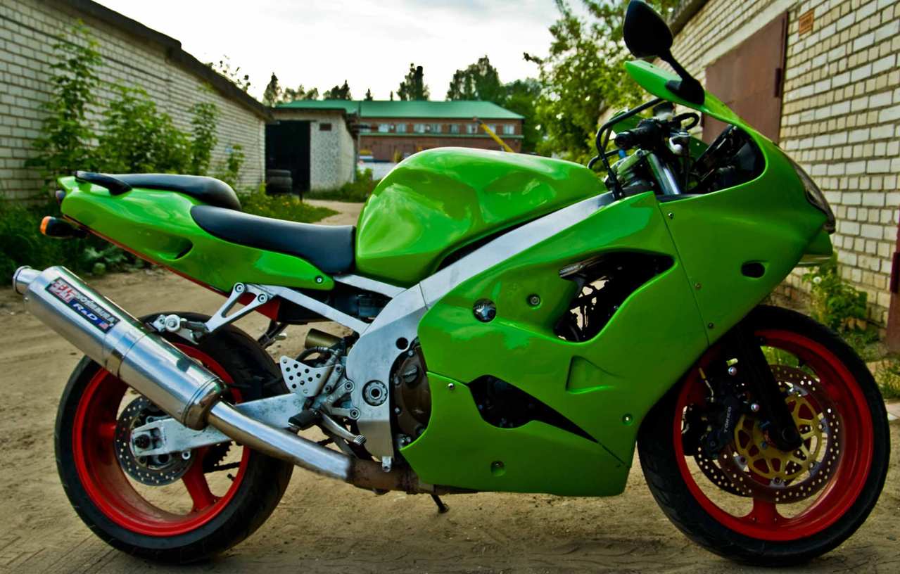 Kawasaki zx9r 1996 черно оранжевый