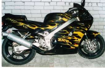 1990 Kawasaki ZXR Pictures