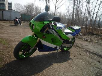 1991 Kawasaki ZXR Pictures