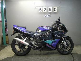 1994 Kawasaki ZXR Pictures