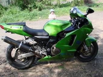 2000 Kawasaki ZXR Photos