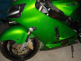 2001 Kawasaki ZXR Photos