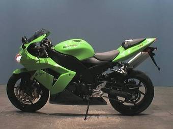 2004 Kawasaki ZXR Photos