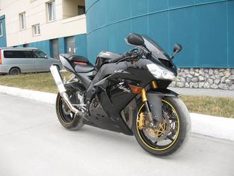 2004 Kawasaki ZXR Pictures