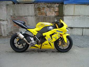 2004 Kawasaki ZXR Pictures