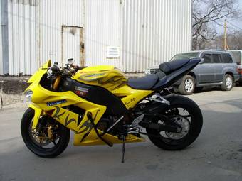 2004 Kawasaki ZXR Photos