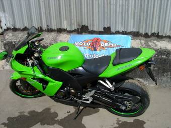 2004 Kawasaki ZXR Pictures