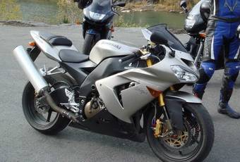 2004 Kawasaki ZXR Pictures