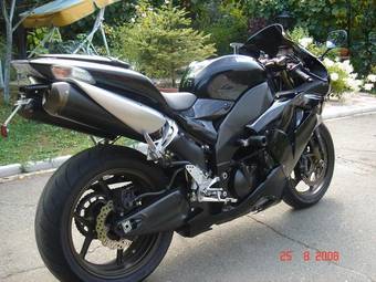 2006 Kawasaki ZXR Photos