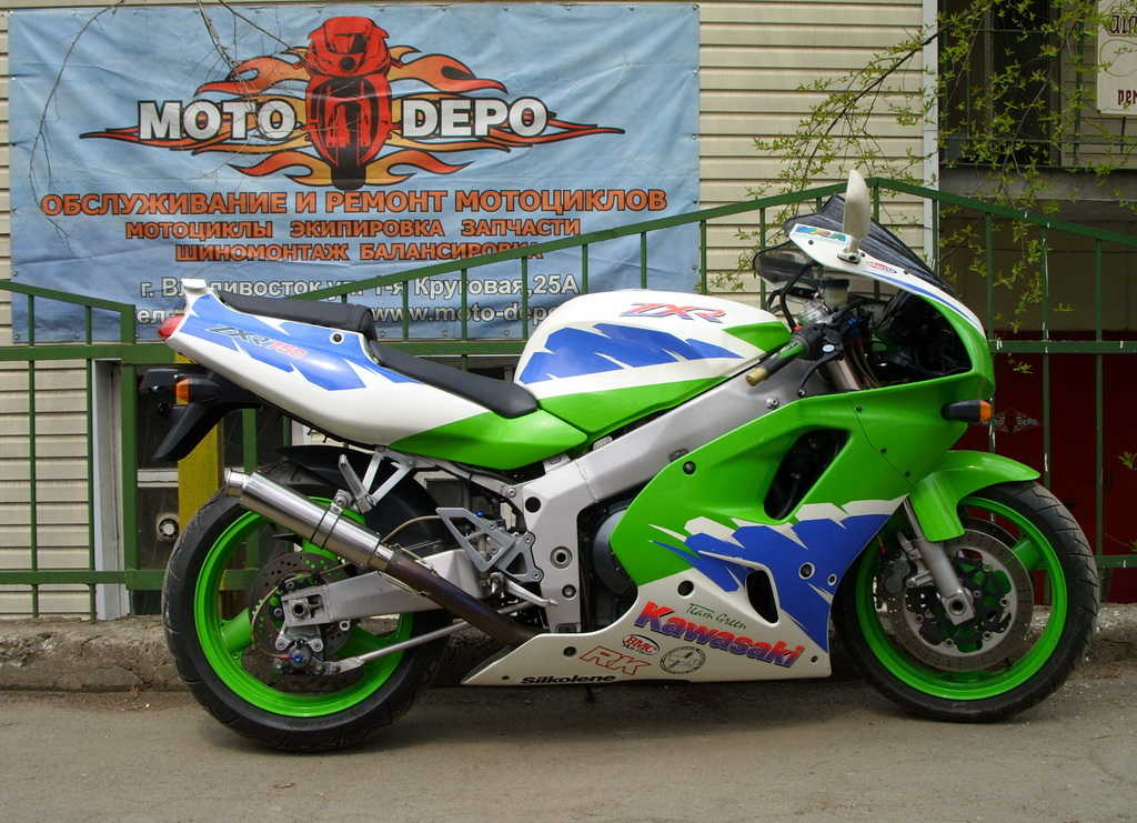 Кавасаки ZXR 750 1995