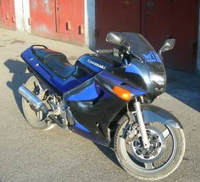 1992 Kawasaki ZZ-R Pictures