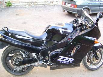 1993 Kawasaki ZZ-R Photos