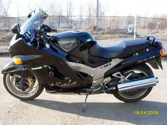 1995 Kawasaki ZZ-R Photos
