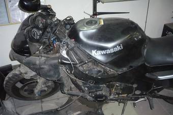 1995 Kawasaki ZZ-R Photos
