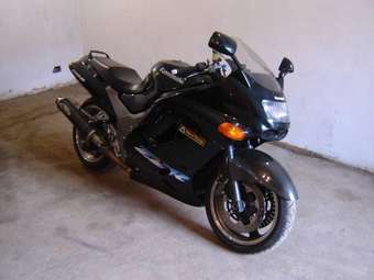 1996 Kawasaki ZZ-R Photos