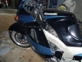 1996 Kawasaki ZZ-R Photos