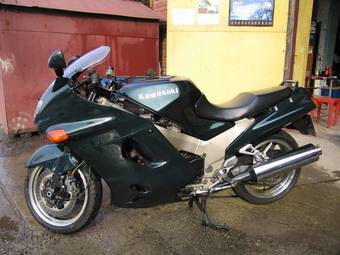 1996 Kawasaki ZZ-R Photos