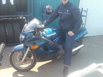 1996 Kawasaki ZZ-R Pictures
