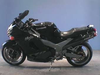 1997 Kawasaki ZZ-R Pictures