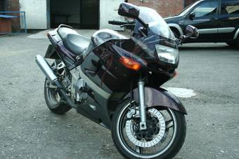 1997 Kawasaki ZZ-R Photos