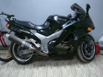 1998 Kawasaki ZZ-R Pictures