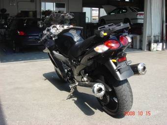 2002 Kawasaki ZZ-R Pictures