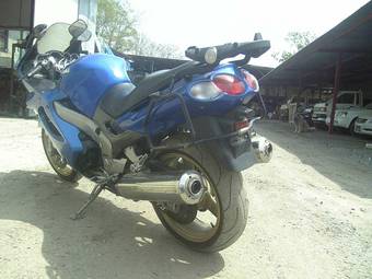 2002 Kawasaki ZZ-R Pictures