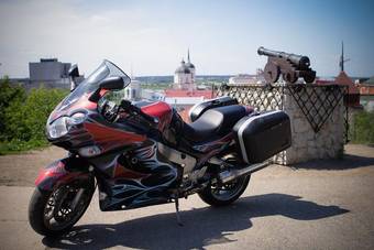 2003 Kawasaki ZZ-R Pictures