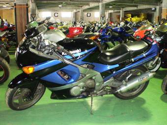1992 Kawasaki ZZ-R400 Pictures