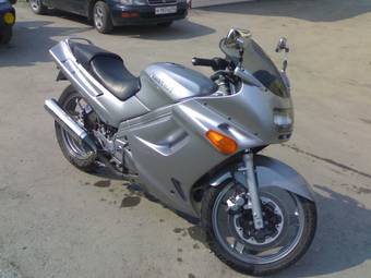 1992 Kawasaki ZZ-R400 Pics
