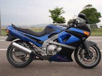 1992 Kawasaki ZZ-R400 Images