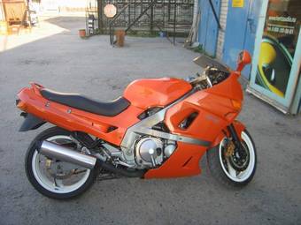 1992 Kawasaki ZZ-R400 Photos