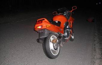 1992 Kawasaki ZZ-R400 Pictures