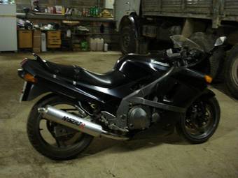 1992 Kawasaki ZZ-R400 Photos