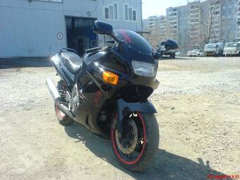 1992 Kawasaki ZZ-R400 Pictures