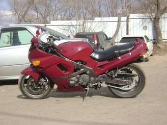 1993 Kawasaki ZZ-R400 Photos