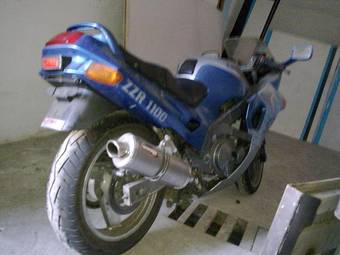 1993 Kawasaki ZZ-R400 Images
