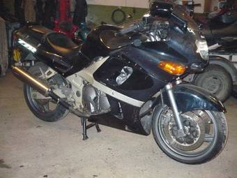 1994 Kawasaki ZZ-R400 Pics