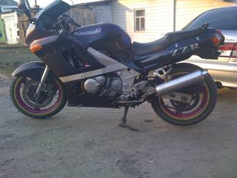 1994 Kawasaki ZZ-R400 Photos