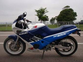 1994 Kawasaki ZZ-R400 Images