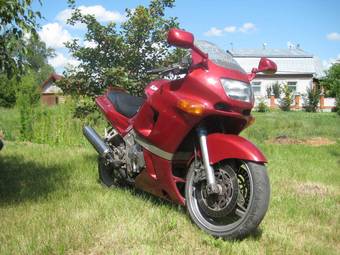 1994 Kawasaki ZZ-R400 Pictures