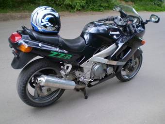 1995 Kawasaki ZZ-R400 Pics