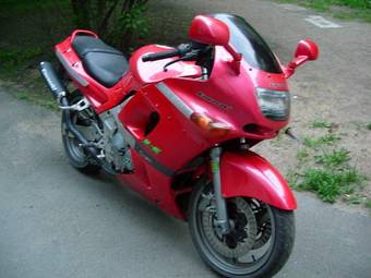 1995 Kawasaki ZZ-R400 Pictures